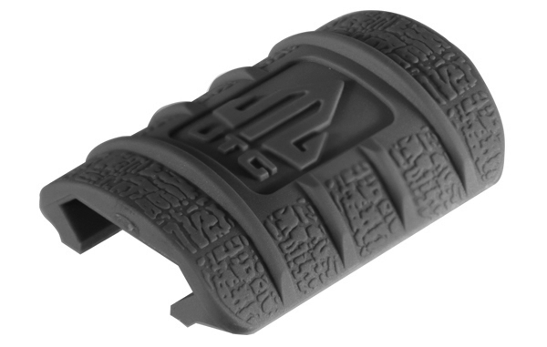 Комплект накладок UTG на Weaver/Picattiny для защиты рук, резина, со стопорным штифтом, черные, комплект 12шт.