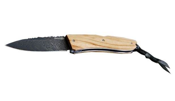 Нож LionSteel серии Opera D2 лезвие 74 мм, рукоять - оливковое дерево